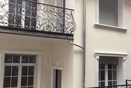 Haus zum Mieten in Wiesbaden 1.895 € 130 m² 3 zimmer