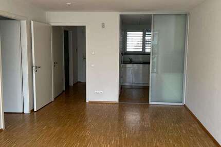 Wohnung Reutlingen - 2 Zimmer, 65 m&sup2;, 850&euro; | Angebot:27321335