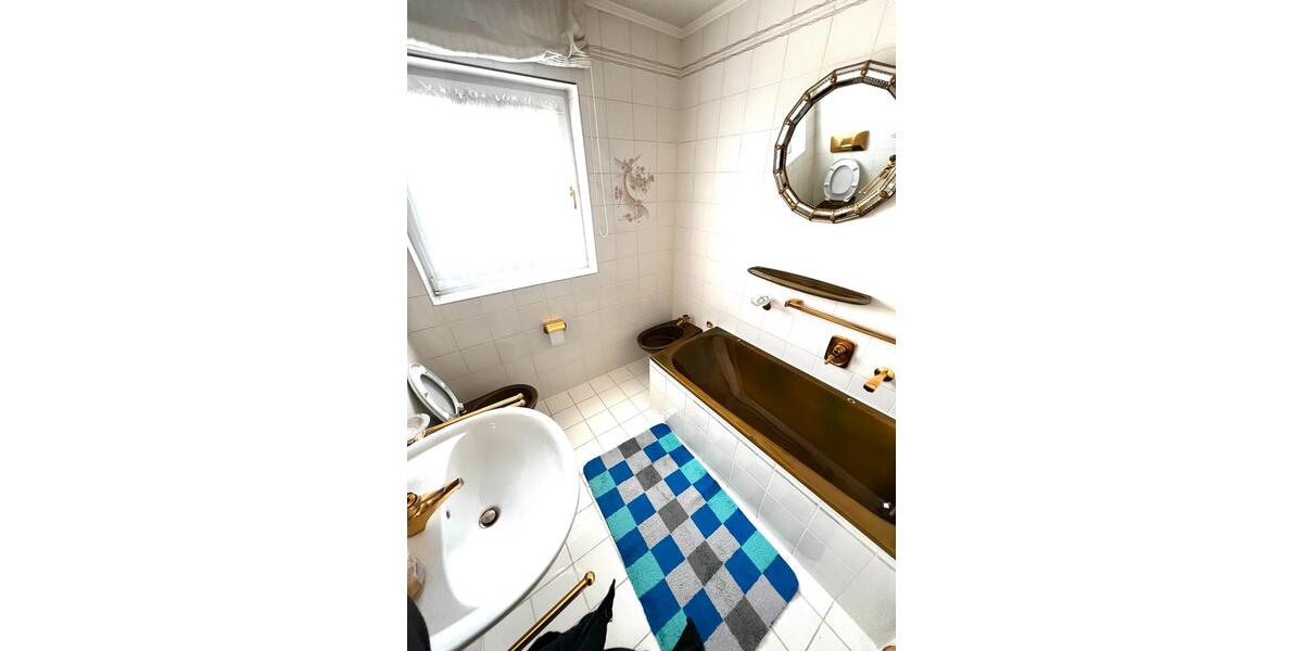 Wohnen auf Zeit Ulm Donautal - 9 Zimmer, 250 m&sup2;, 490&euro; | Angebot:24643788