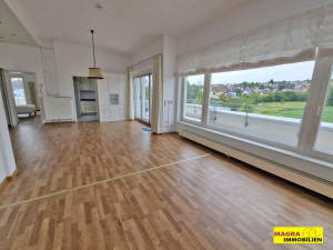 Schramberg-Sulgen Das ist Ihre Chance! Extravagante Penthouse-Wohnung 3.5 zimmer