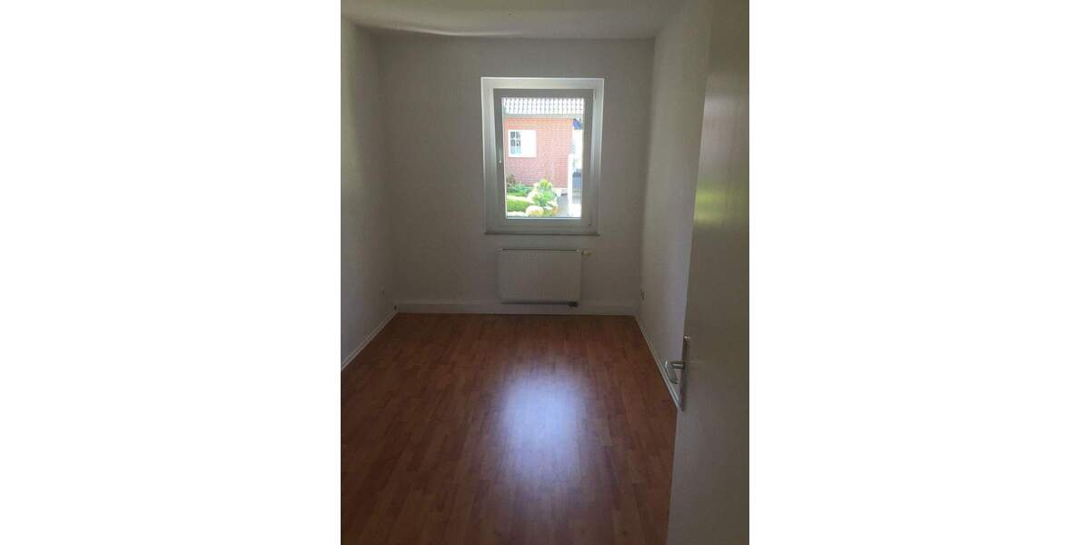 Etagenwohnung Detmold Bentrup-Loßbruch - 4 Zimmer, 77 m&sup2;, 650&euro; | Angebot:25692637