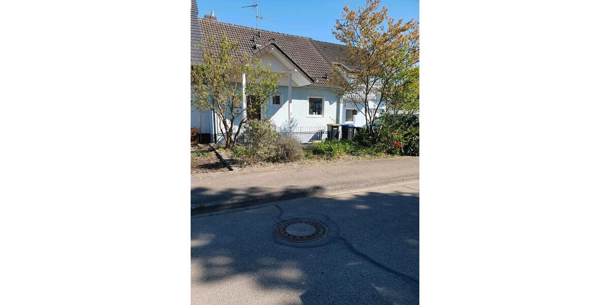 Einfamilienhaus Ihringen - 8 Zimmer, 214 m&sup2;, 1.700&euro; | Angebot:26051481
