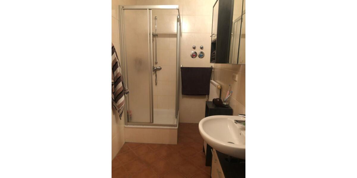 Erdgeschoßwohnung Sangerhausen - 2 Zimmer, 79 m&sup2;, 475&euro; | Angebot:24780992