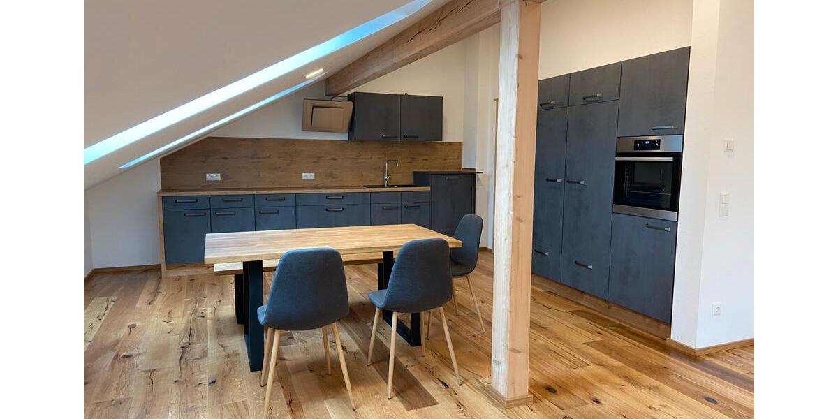 Dachgeschoßwohnung Griesstätt - 3 Zimmer, 85 m&sup2;, 1.400&euro; | Angebot:26213387