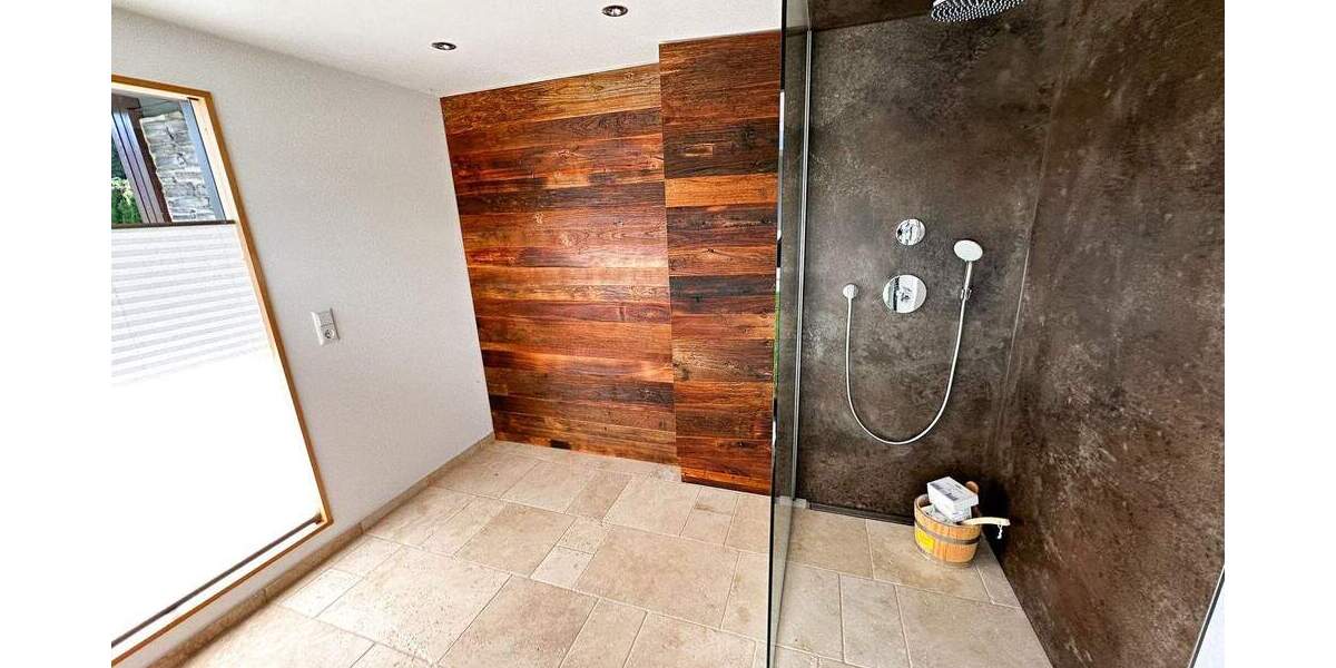 Einfamilienhaus Tettnang - 8 Zimmer, 270 m&sup2;, 2.900&euro; | Angebot:24870936