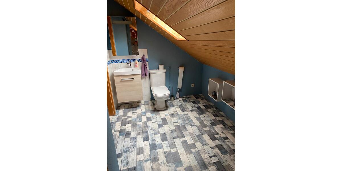 Dachgeschoßwohnung Birkenfeld - 2.5 Zimmer, 65 m&sup2;, 625&euro; | Angebot:26224923