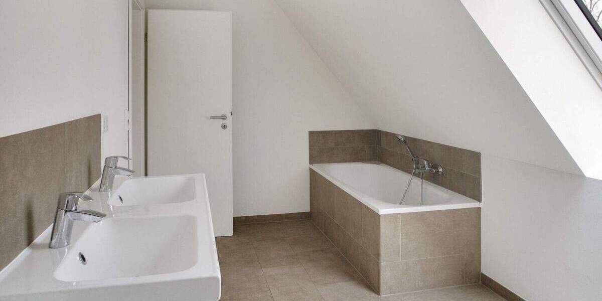 Zur Miete: Familienidyll in ländlicher Lage - Reihenendhaus mit Garten, Terrasse und jeder Menge Platz 6 zimmer