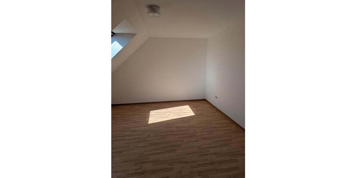 Maisonettenwohnung Paderborn Neuenbeken - 4 Zimmer, 92 m&sup2;, 874&euro; | Angebot:26635340