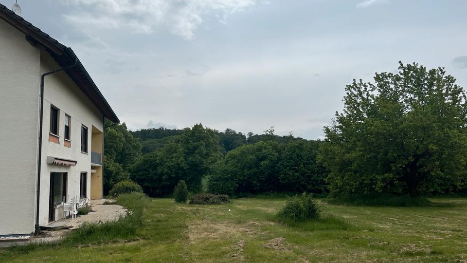 Erdgeschoßwohnung Friedberg (Hessen) - 3.5 Zimmer, 131 m&sup2;, 1.350&euro; | Angebot:26610171