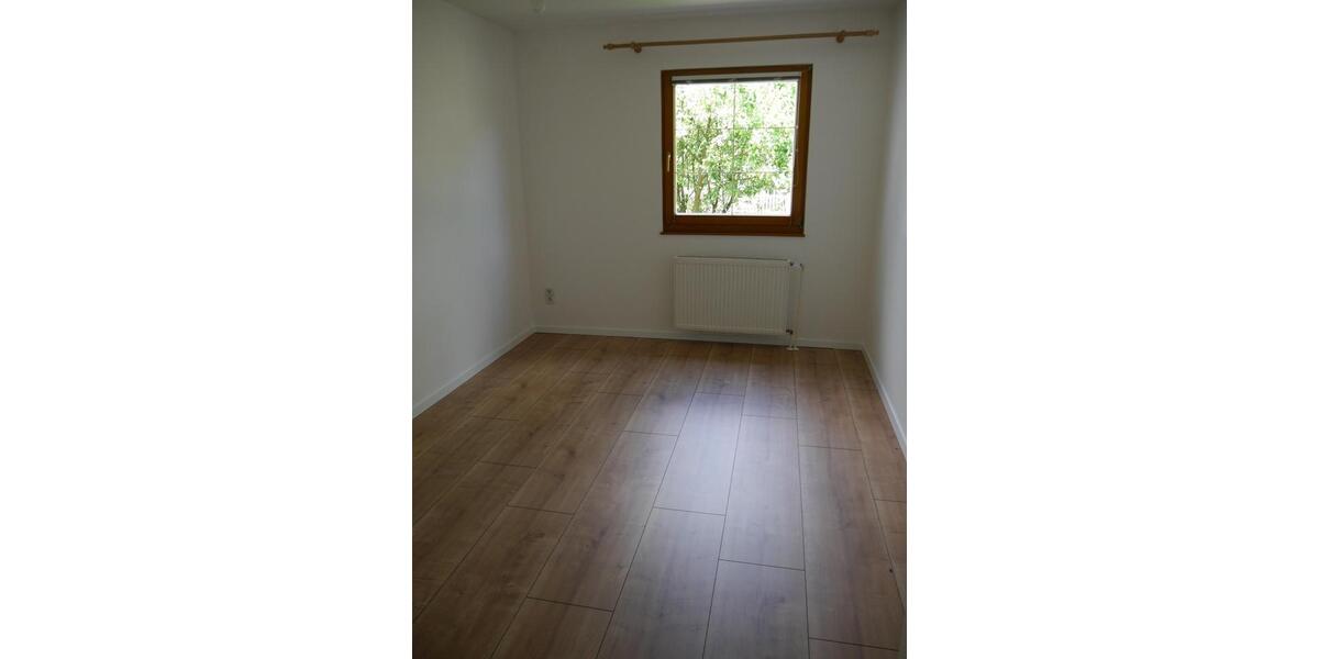 Einfamilienhaus Berg im Gau - 7 Zimmer, 160 m&sup2;, 1.500&euro; | Angebot:26195616