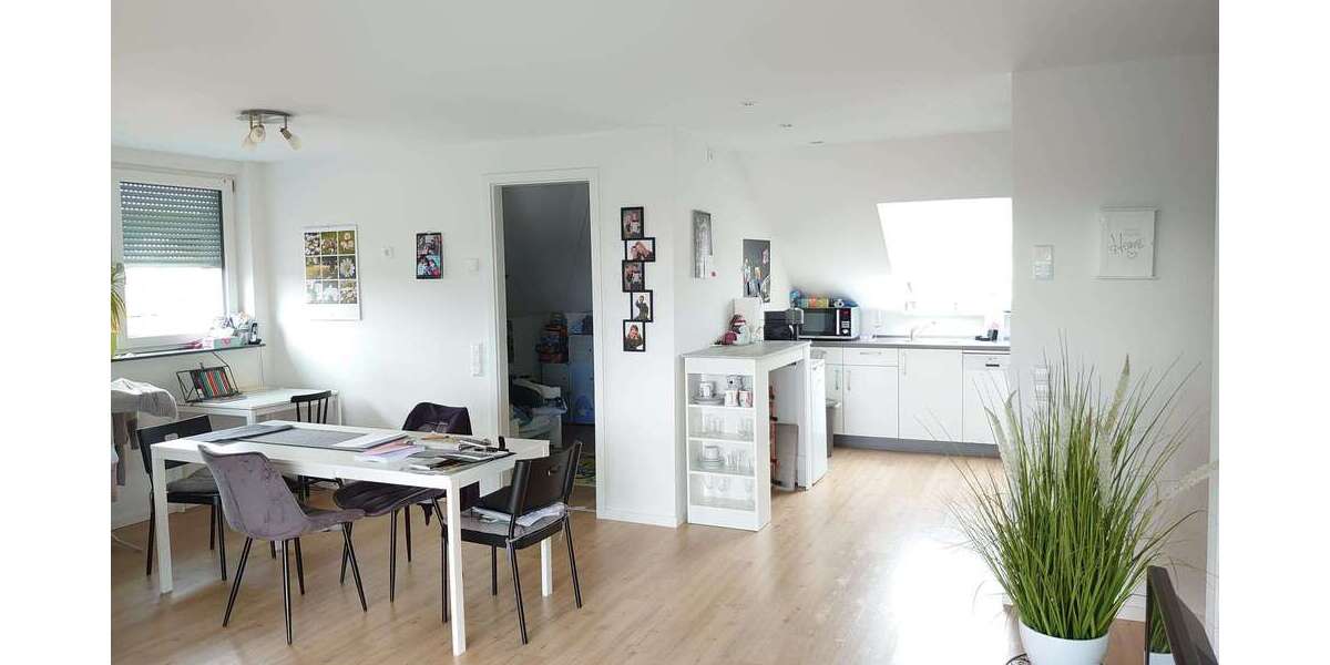 Etagenwohnung Waldkirch - 3 Zimmer, 75 m&sup2;, 1.135&euro; | Angebot:27437764