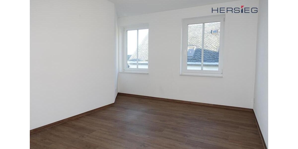 Etagenwohnung Ehrenfriedersdorf - 4 Zimmer, 86 m&sup2;, 688&euro; | Angebot:24535085