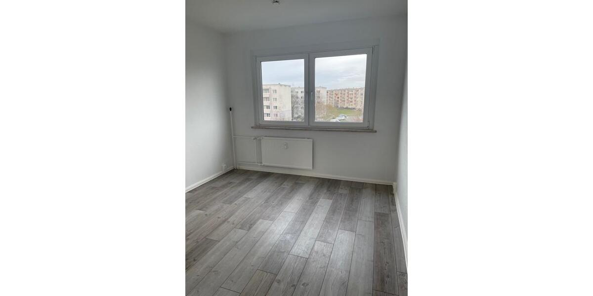 Etagenwohnung Halle (Saale) Silberhöhe - 3 Zimmer, 56 m&sup2;, 200&euro; | Angebot:26681666