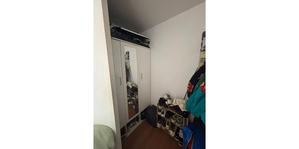 Etagenwohnung Kassel - 1 Zimmer, 27 m&sup2;, 335&euro; | Angebot:26260762