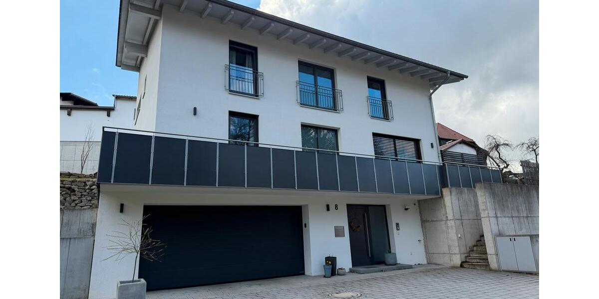 Einfamilienhaus Mitterfels - 5 Zimmer, 190 m&sup2;, 1.850&euro; | Angebot:26693814