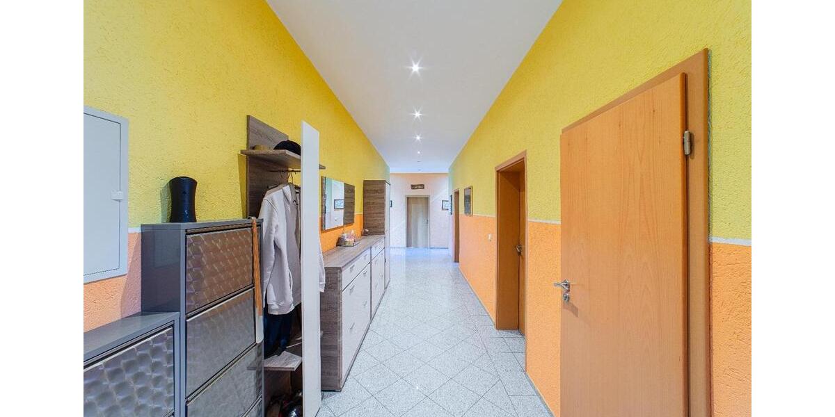 Etagenwohnung Nürnberg Falkenheim - 5 Zimmer, 140 m&sup2;, 1.650&euro; | Angebot:25755043