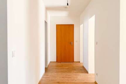 Wohnung Gütersloh - 4 Zimmer, 83 m&sup2;, 655&euro; | Angebot:27043064
