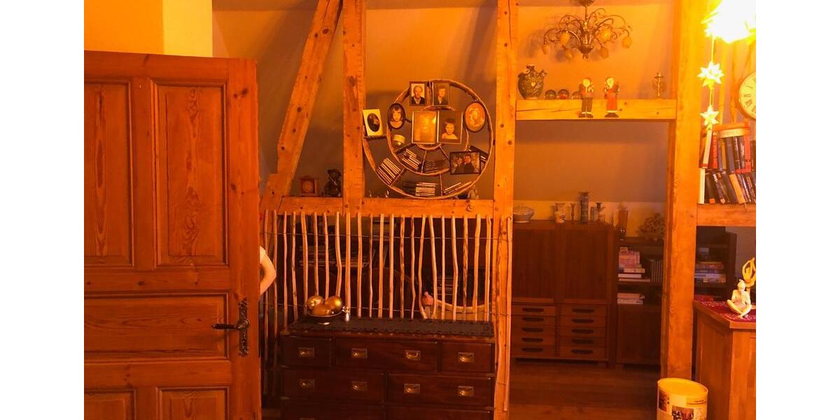 3 12 Zimmer Wohnung im 1. OG im gepflegten Altbau 3 zimmer