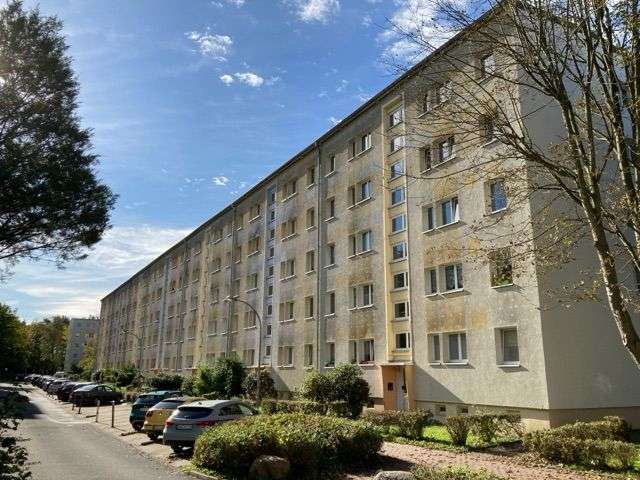 Wohnung zum Mieten in Hermsdorf 660 € 119.34 m² 6 zimmer