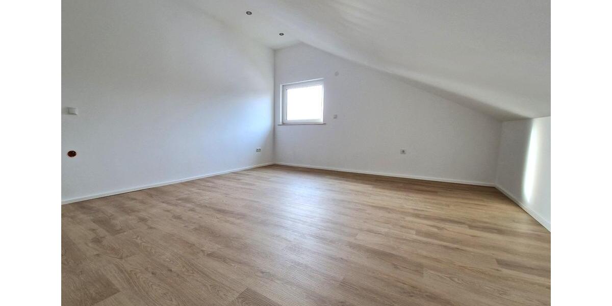 Dachgeschoßwohnung Albisheim (Pfrimm) - 2 Zimmer, 73 m&sup2;, 800&euro; | Angebot:26442559