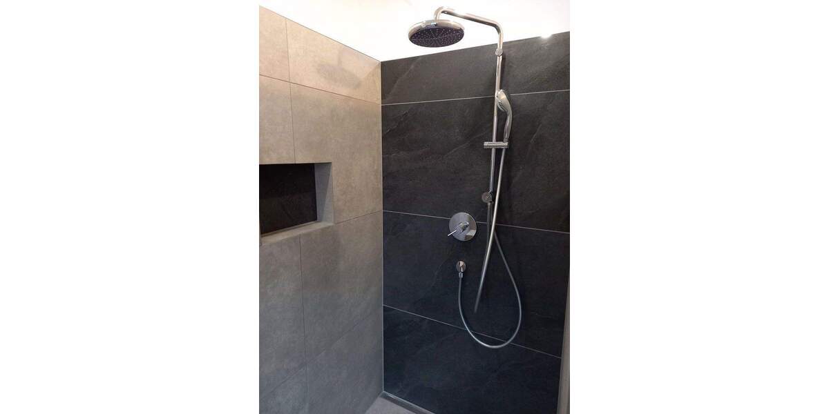 Schöne Doppelhaushälfte 5 zimmer