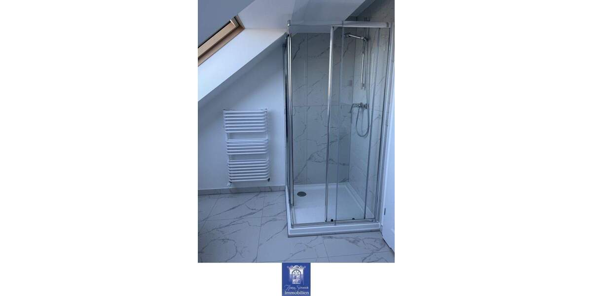 Etagenwohnung Dresden Cotta - 5 Zimmer, 119 m&sup2;, 1.500&euro; | Angebot:25709117