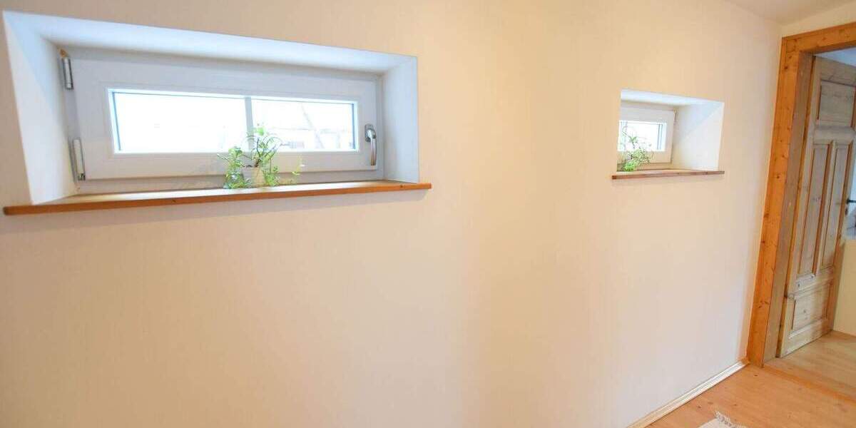 Etagenwohnung Coburg - 4 Zimmer, 112 m&sup2;, 890&euro; | Angebot:25916724