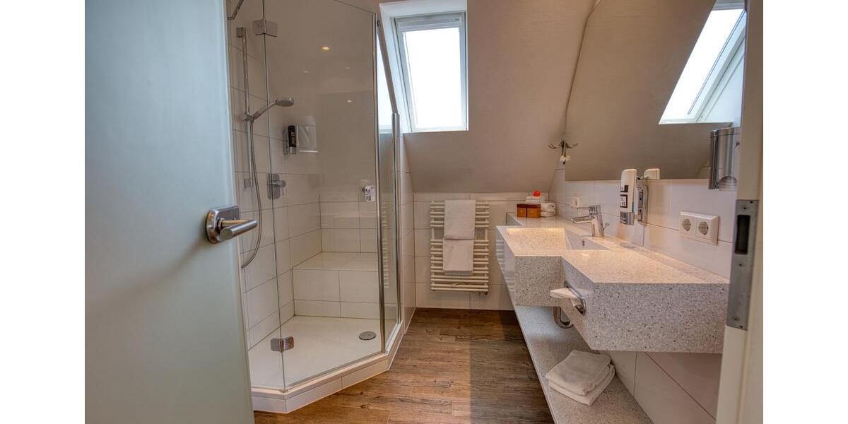 Wohnen auf Zeit Gerlingen - 1 Zimmer, 26 m&sup2;, 990&euro; | Angebot:26219706