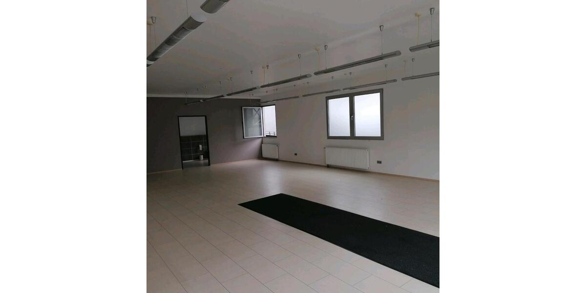 Gewerbeobjekt 42651 Solingen 198 qm, 4 Parkplätze sofort frei zimmer