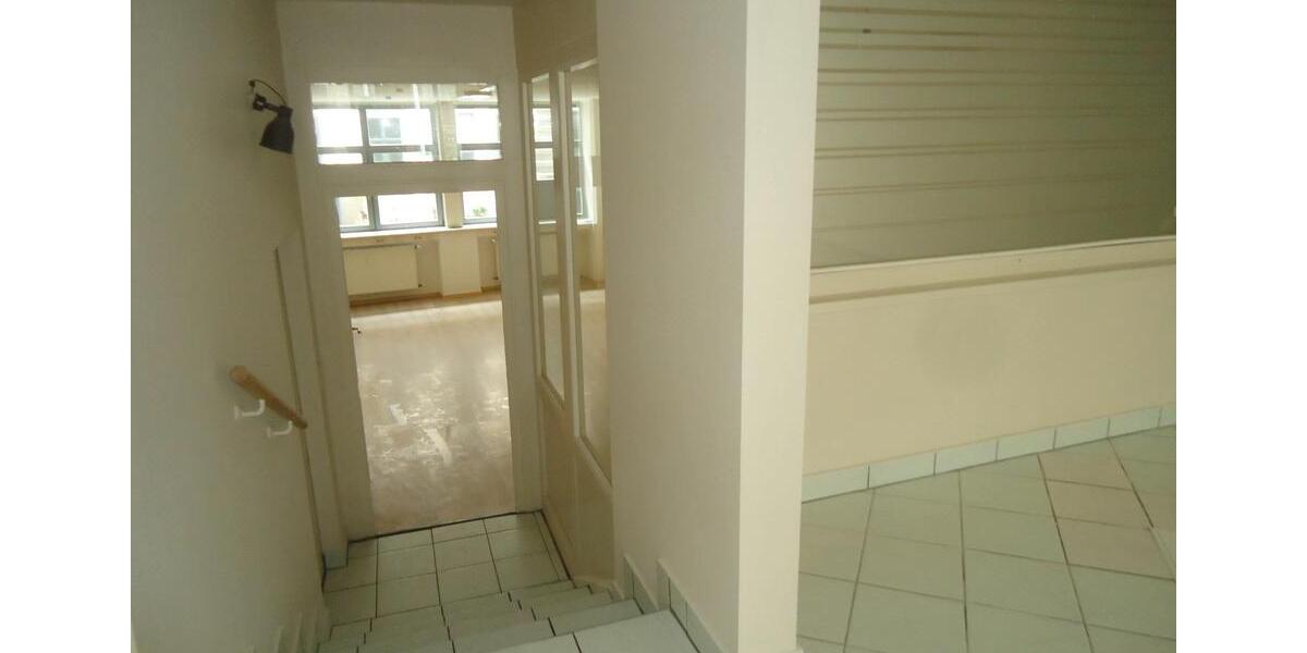 Gewerbeobjekt Naumburg (Saale) - 650&euro; | Angebot:26090042