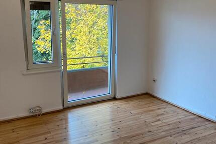 Wohnung (32mw) Alt Saarbrücken - 295€ (kalt) 2 zimmer