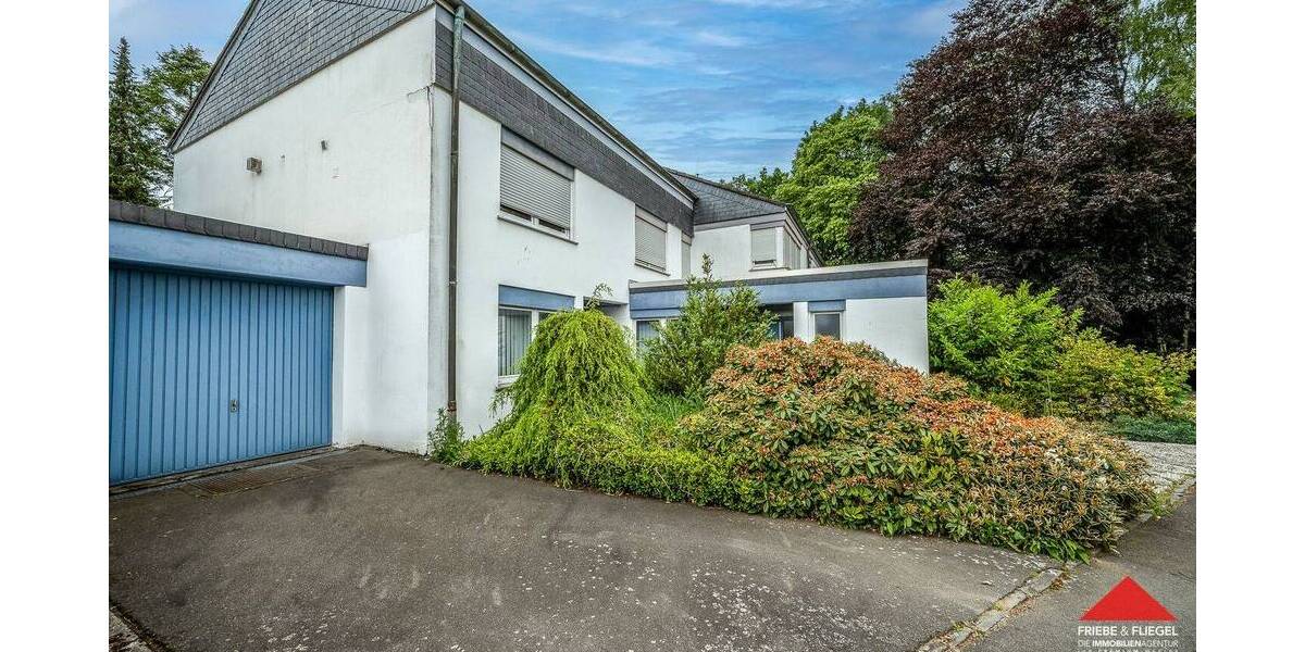 Büro Praxis mit Kfz-Stellplätzen in ruhiger Lage von Meinerzhagen - Gewerbeobjekt Meinerzhagen | Angebot:26931435
