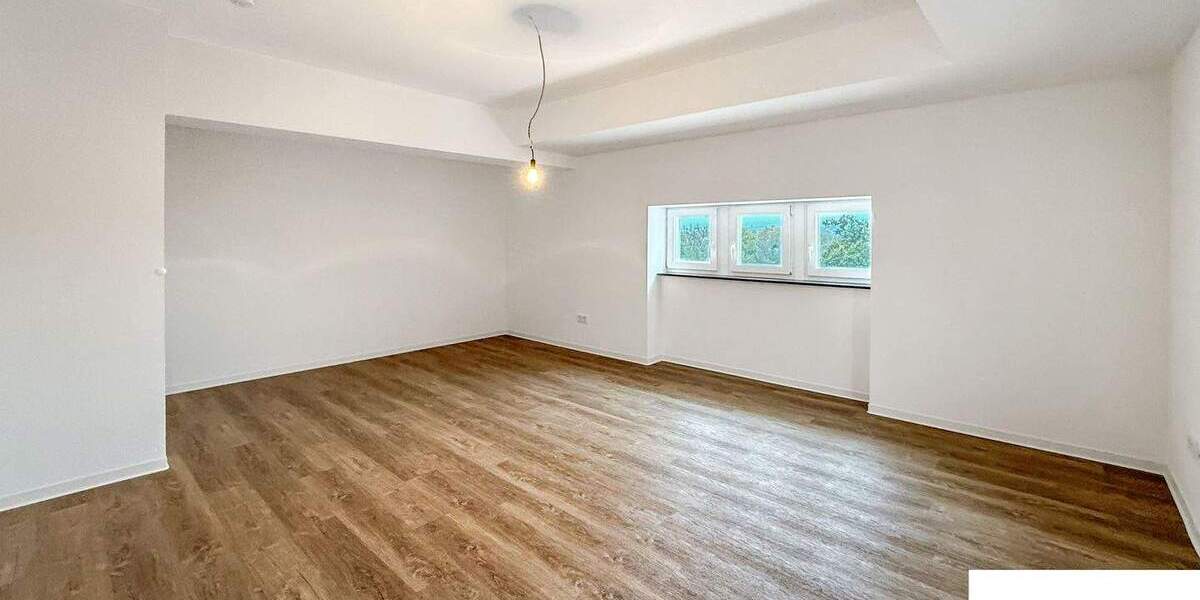 Etagenwohnung Bad Kreuznach - 3 Zimmer, 137 m&sup2;, 1.412&euro; | Angebot:25680878