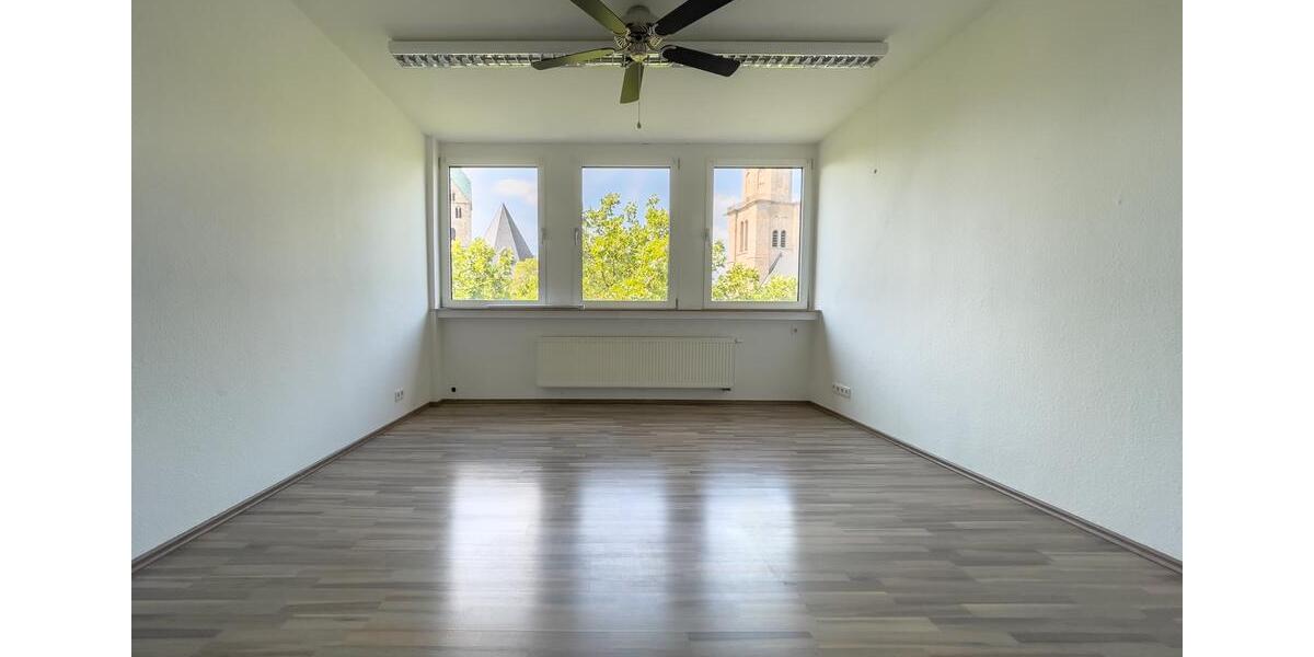 Wohnen direkt neben dem Europa Brunnen und der ST. Marienkirche 2.5 zimmer