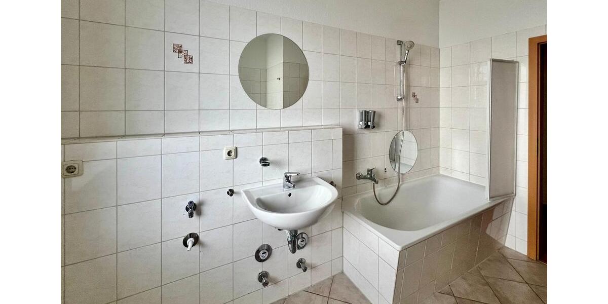 Etagenwohnung Erfurt Johannesplatz - 3 Zimmer, 70 m&sup2;, 870&euro; | Angebot:26005417
