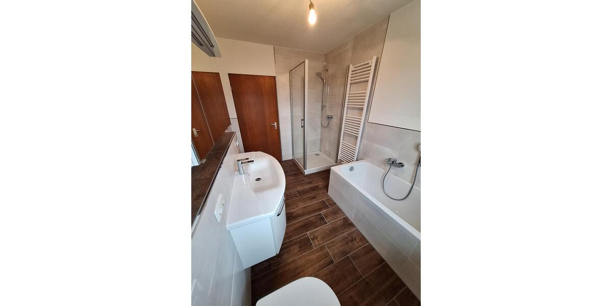 Etagenwohnung Üchtelhausen - 5 Zimmer, 108 m&sup2;, 900&euro; | Angebot:26241913