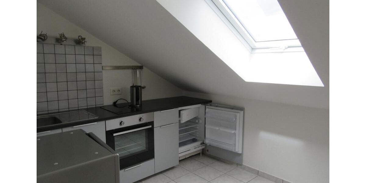 Dachgeschoßwohnung Aachen Aachen-Mitte - 1 Zimmer, 35 m&sup2;, 400&euro; | Angebot:26586386
