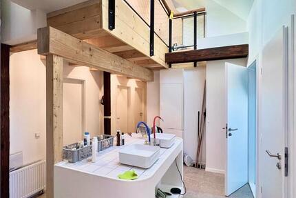 Wohnung Berlin Mitte - 5 Zimmer, 12 m&sup2;, 630&euro; | Angebot:24436598