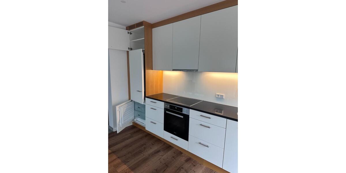 Erdgeschoßwohnung Ingolstadt - 3 Zimmer, 88 m&sup2;, 1.565&euro; | Angebot:25163835