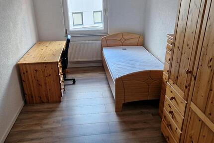 Helles möbliertes WG-Zimmer Nr. 4 Heidenheim ggü. DHBW Top-Lage! 1 zimmer