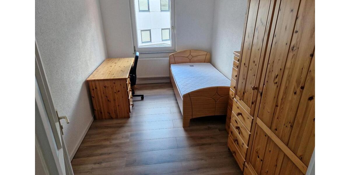 Helles möbliertes WG-Zimmer Nr. 4 Heidenheim ggü. DHBW Top-Lage! 1 zimmer