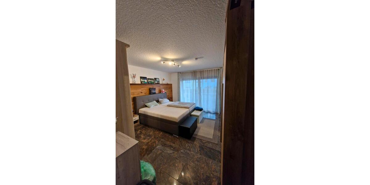 Etagenwohnung Oberasbach - 3 Zimmer, 105 m&sup2;, 1.590&euro; | Angebot:25220498