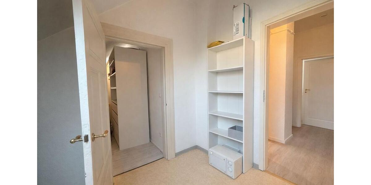 Dachgeschoßwohnung Oldenburg Ziegelhof - 3 Zimmer, 40 m&sup2;, 600&euro; | Angebot:24721337