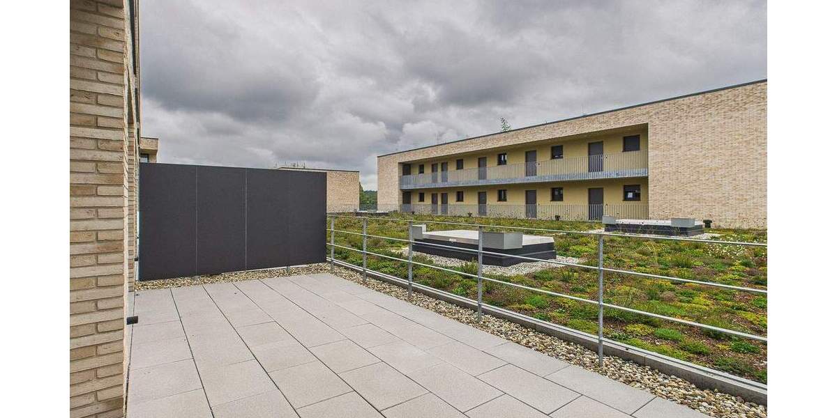 Etagenwohnung Sindelfingen Ost - 2 Zimmer, 71 m&sup2;, 1.330&euro; | Angebot:25671740