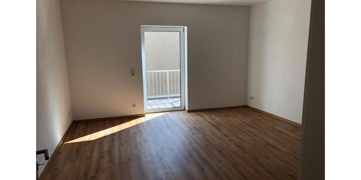 Etagenwohnung Grimma - 4 Zimmer, 106 m&sup2;, 1.170&euro; | Angebot:26066987