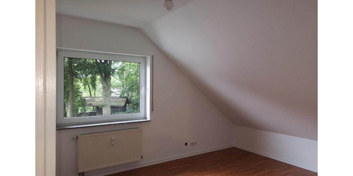 Dachgeschoßwohnung Betzdorf - 3 Zimmer, 79 m&sup2;, 775&euro; | Angebot:26691415
