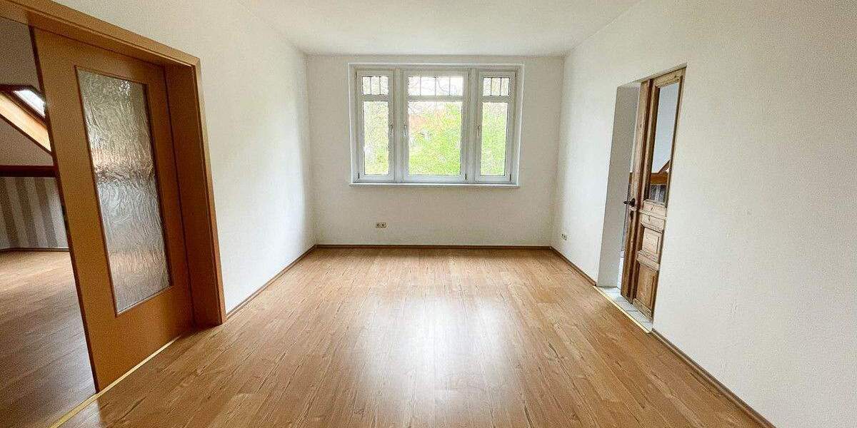Etagenwohnung Aue Aue - 2 Zimmer, 63 m&sup2;, 400&euro; | Angebot:24452927