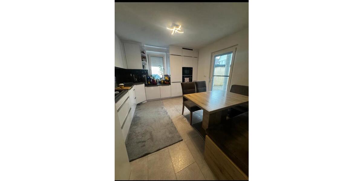 Erdgeschoßwohnung Backnang - 3 Zimmer, 82 m&sup2;, 1.400&euro; | Angebot:24653805