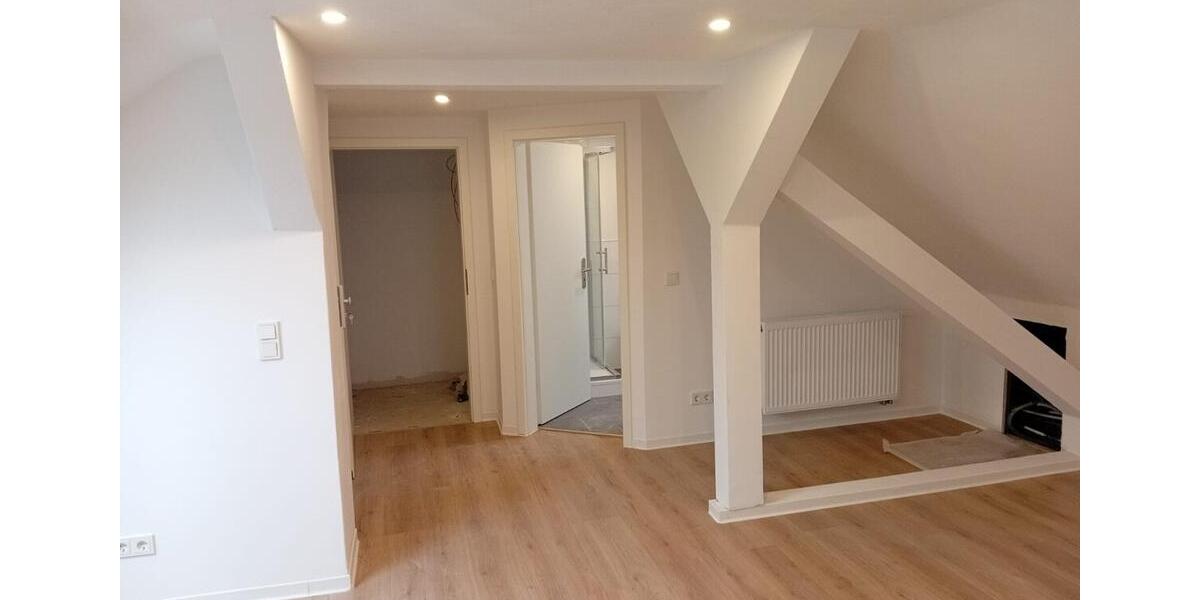 Dachgeschoßwohnung Neunkirchen Heinitz - 1 Zimmer, 50 m&sup2;, 650&euro; | Angebot:26151746