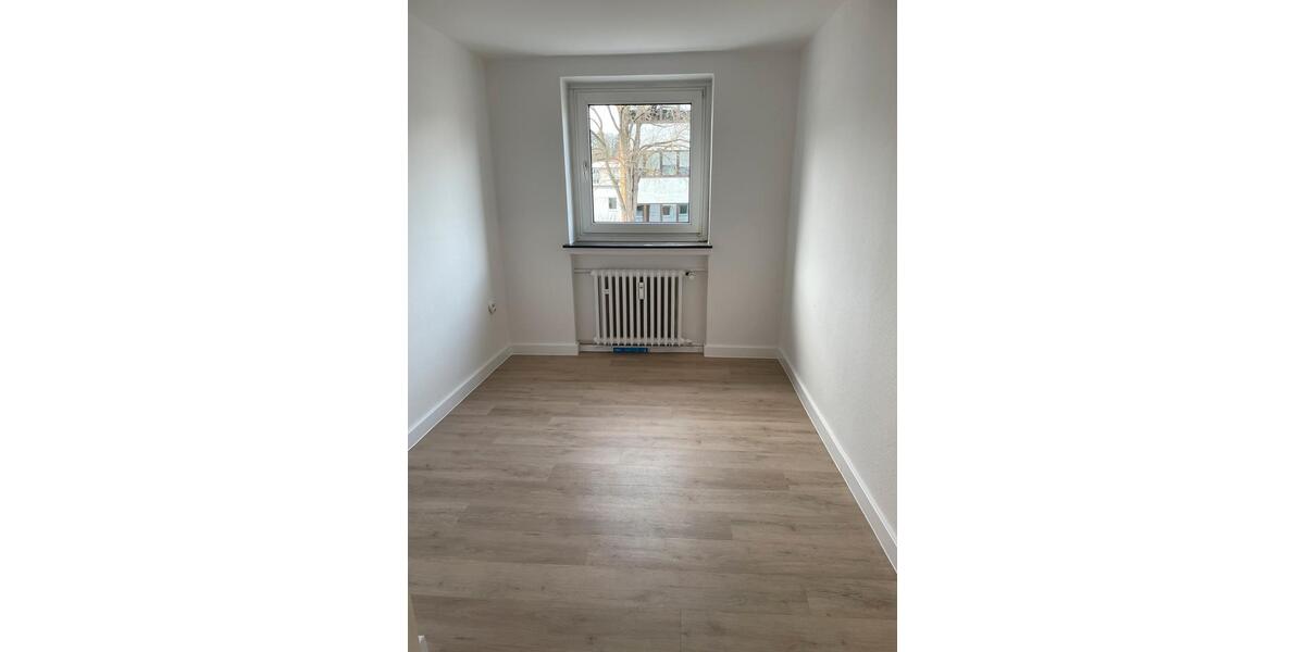 Etagenwohnung Kassel Vorderer Westen - 3 Zimmer, 70 m&sup2;, 790&euro; | Angebot:26267011